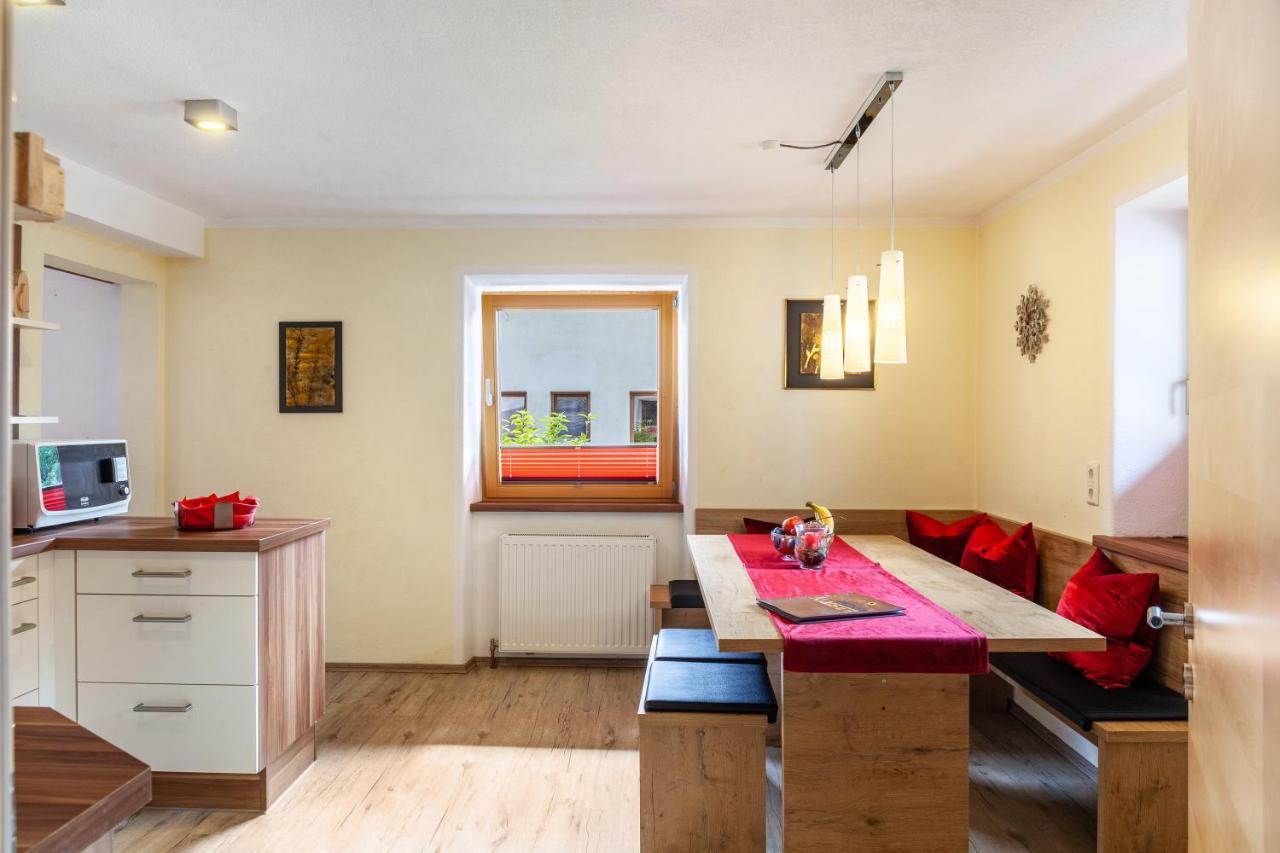 Ferienwohnung Galerie Kaiser ไมย์อาโฮเฟิน ภายนอก รูปภาพ