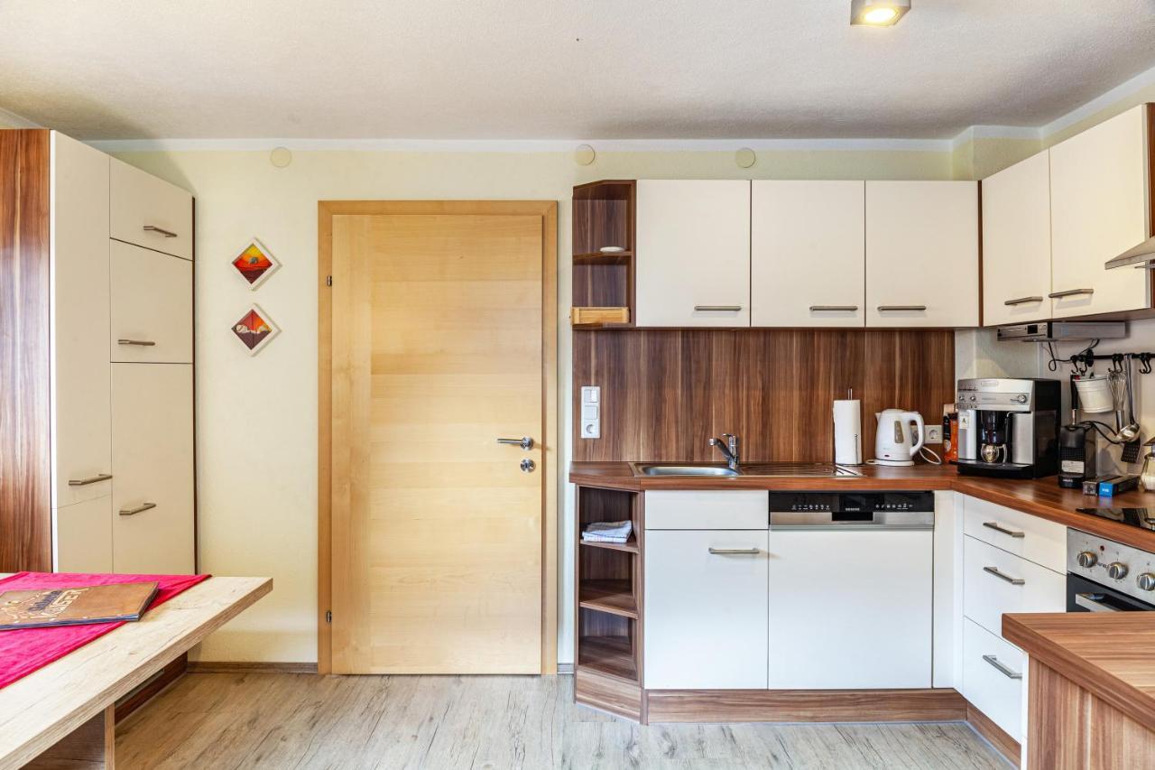 Ferienwohnung Galerie Kaiser ไมย์อาโฮเฟิน ภายนอก รูปภาพ
